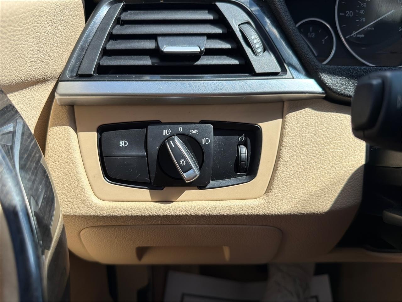BMW 3-Series 328i Sedan 2015