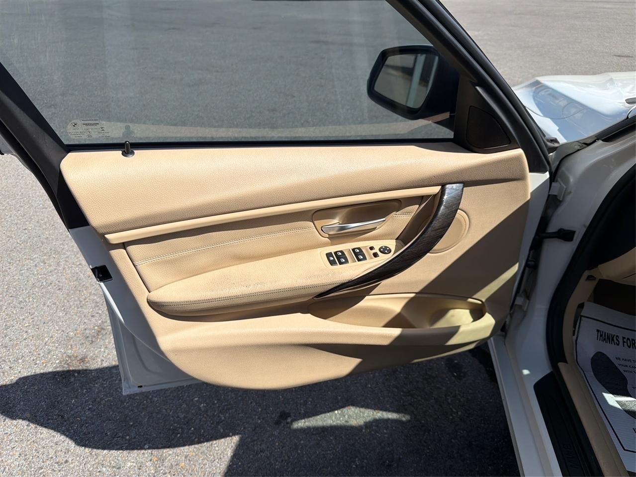 BMW 3-Series 328i Sedan 2015