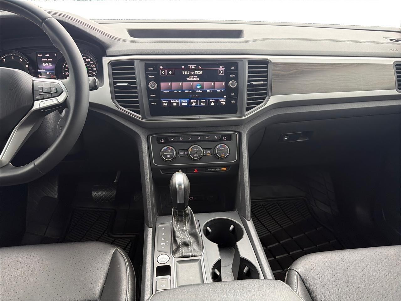 Volkswagen Atlas V6 SE w/Technology 2021