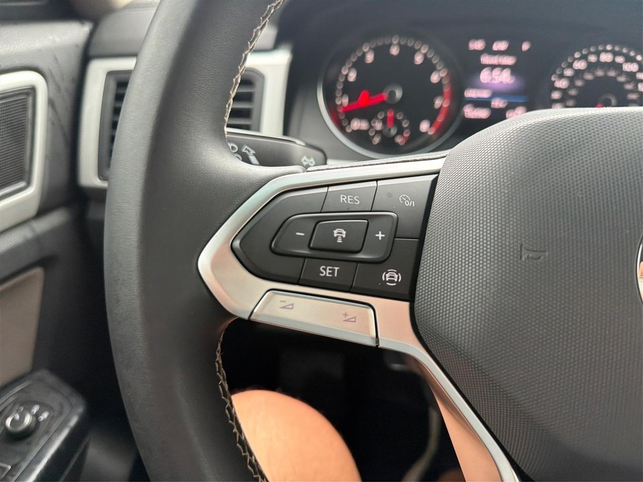 Volkswagen Atlas V6 SE w/Technology 2021