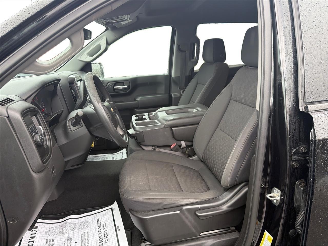 Chevrolet Silverado 1500 Custom Crew Cab Long Box 2WD 2020