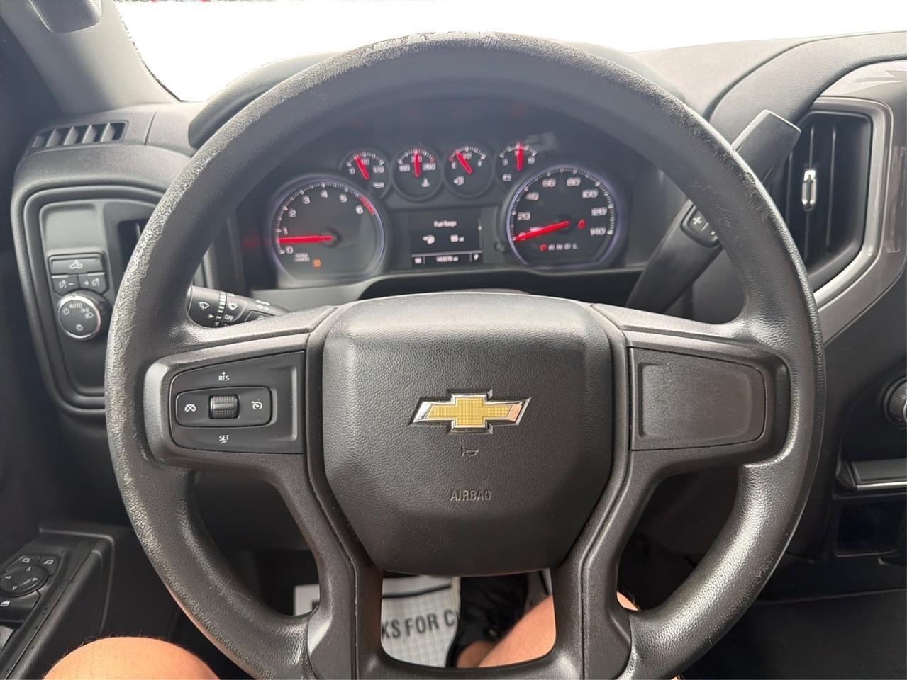Chevrolet Silverado 1500 Custom Crew Cab Long Box 2WD 2020