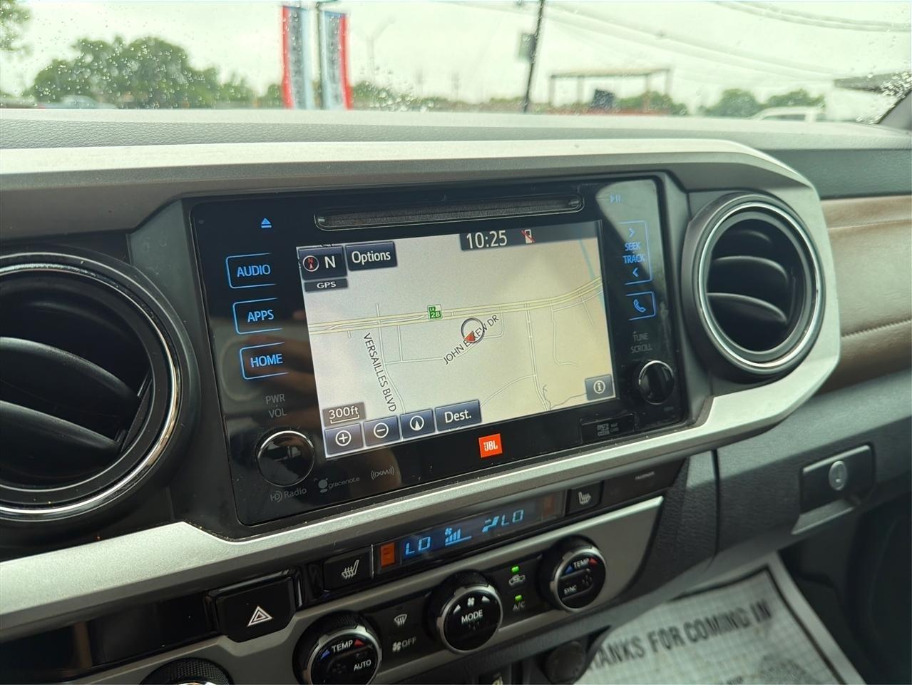 Toyota Tacoma Limited Double Cab V6 6AT 4WD 2017