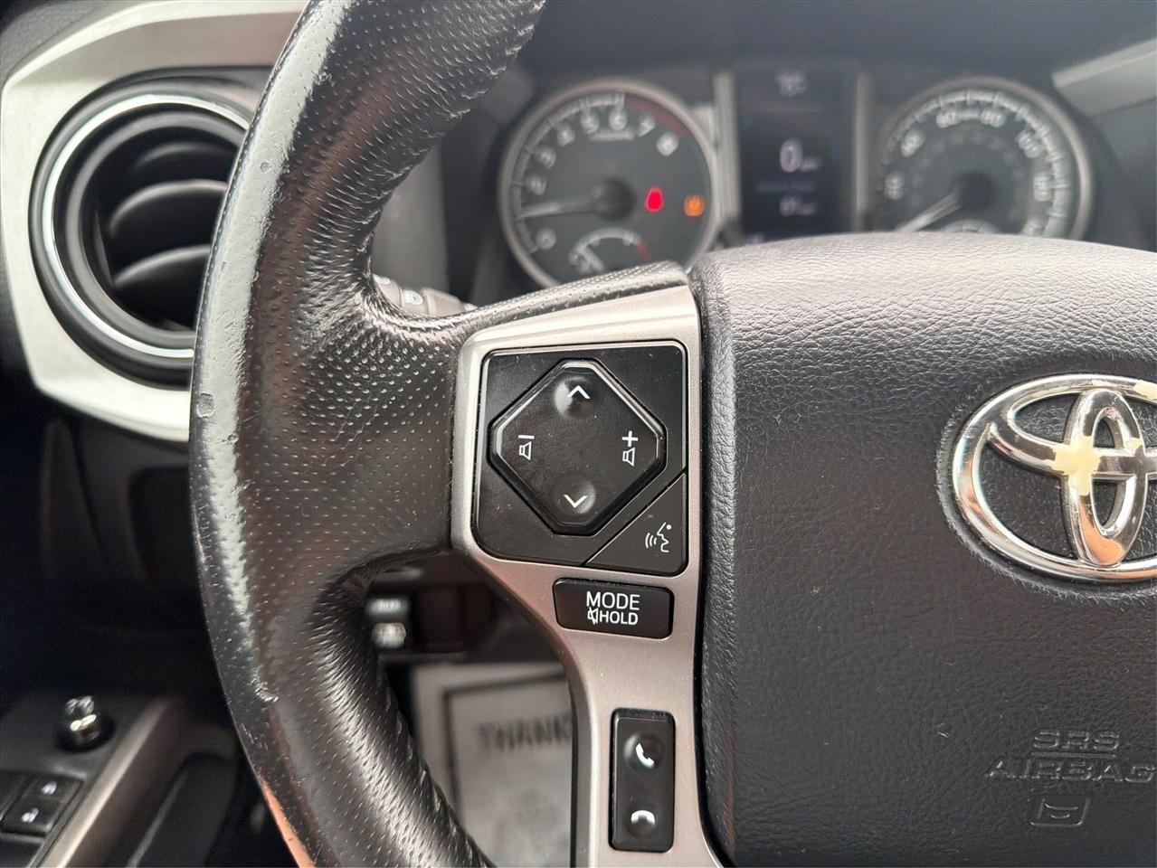 Toyota Tacoma Limited Double Cab V6 6AT 4WD 2017