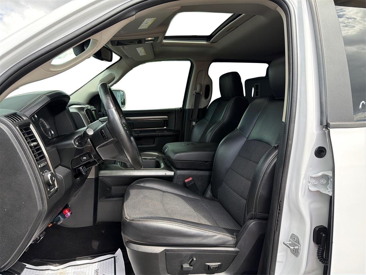 RAM 1500 Sport Crew Cab SWB 4WD 2017