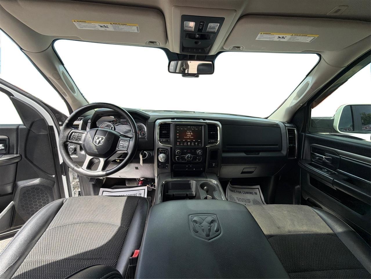 RAM 1500 Sport Crew Cab SWB 4WD 2017