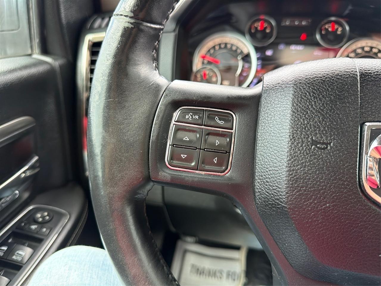 RAM 1500 Sport Crew Cab SWB 4WD 2017