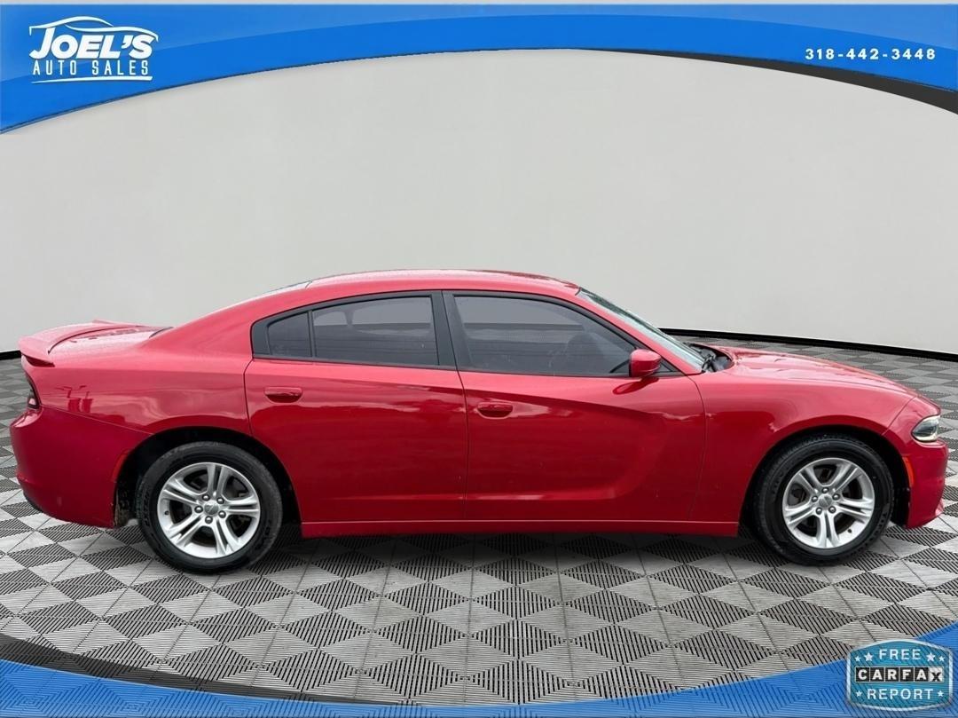 Dodge Charger SE 2017