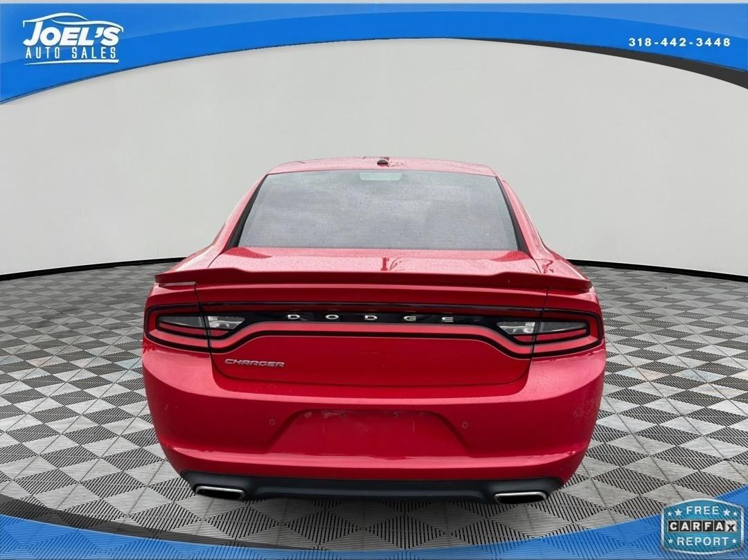 Dodge Charger SE 2017