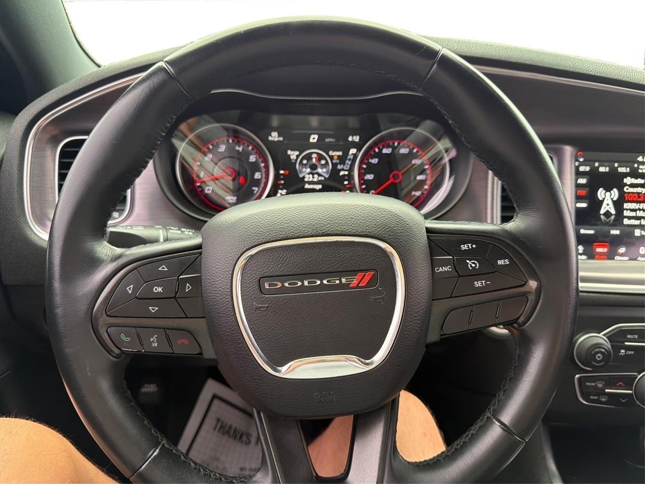 Dodge Charger SE 2017
