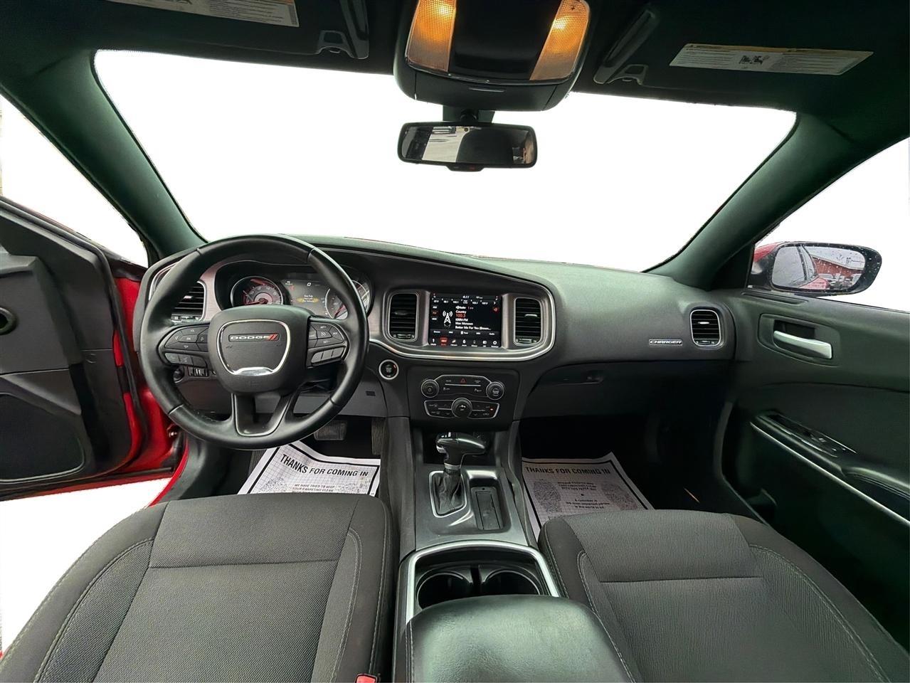 Dodge Charger SE 2017