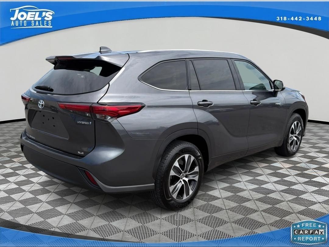 Toyota Highlander Hybrid XLE 2021