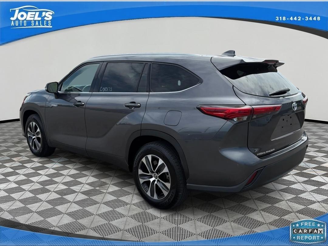 Toyota Highlander Hybrid XLE 2021