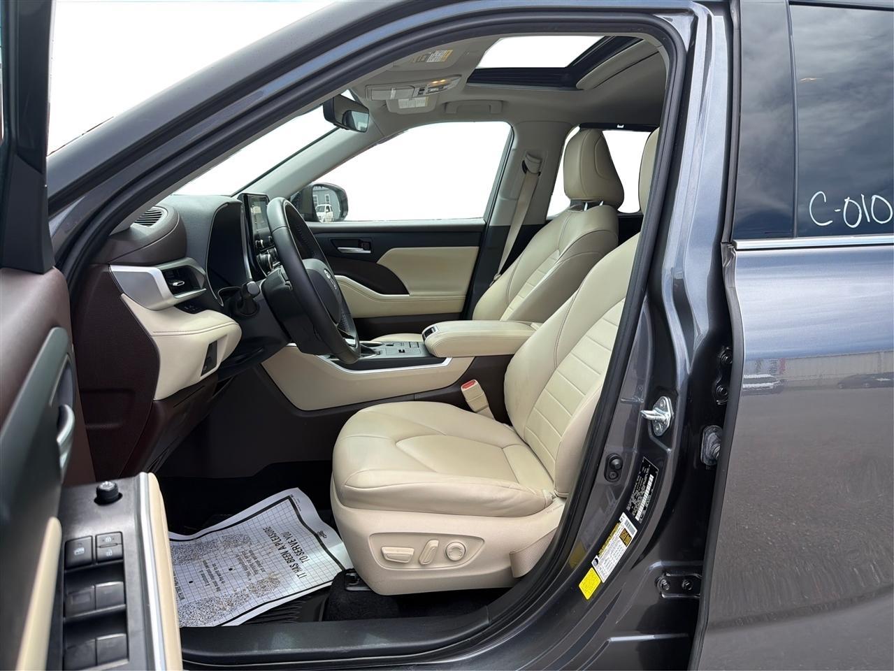 Toyota Highlander Hybrid XLE 2021