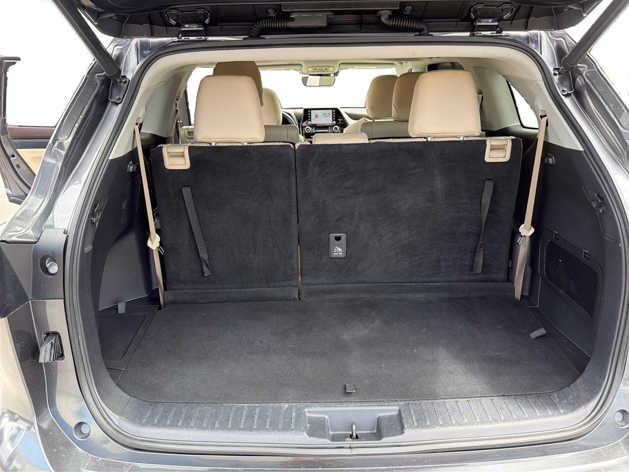 Toyota Highlander Hybrid XLE 2021