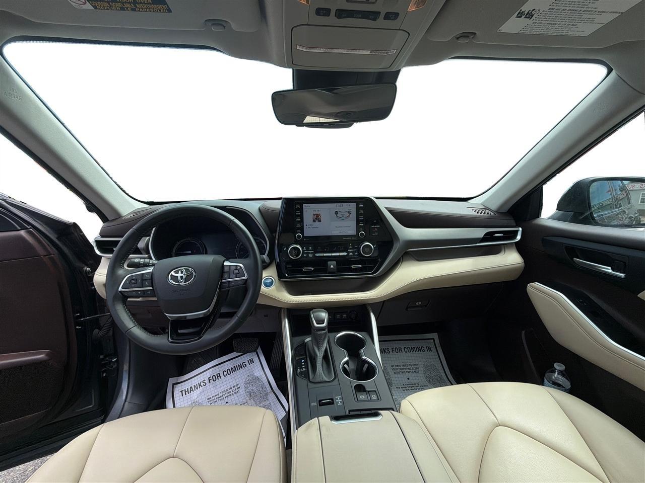 Toyota Highlander Hybrid XLE 2021