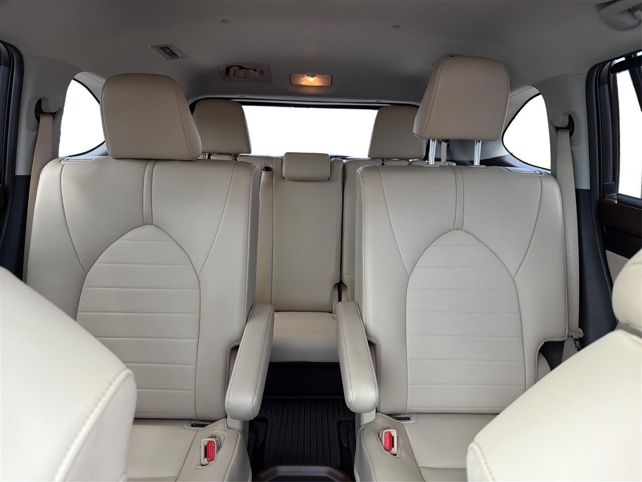 Toyota Highlander Hybrid XLE 2021