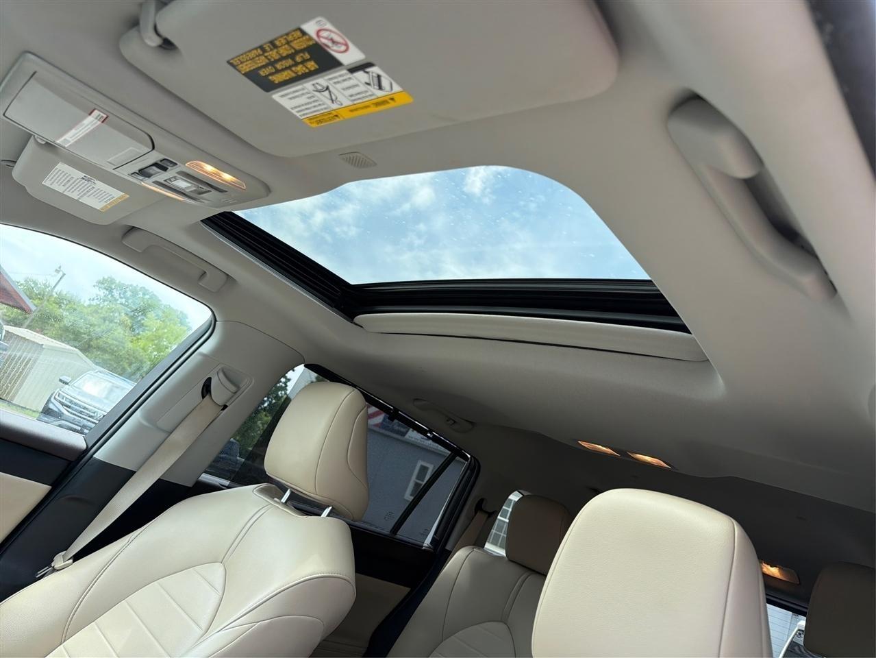 Toyota Highlander Hybrid XLE 2021