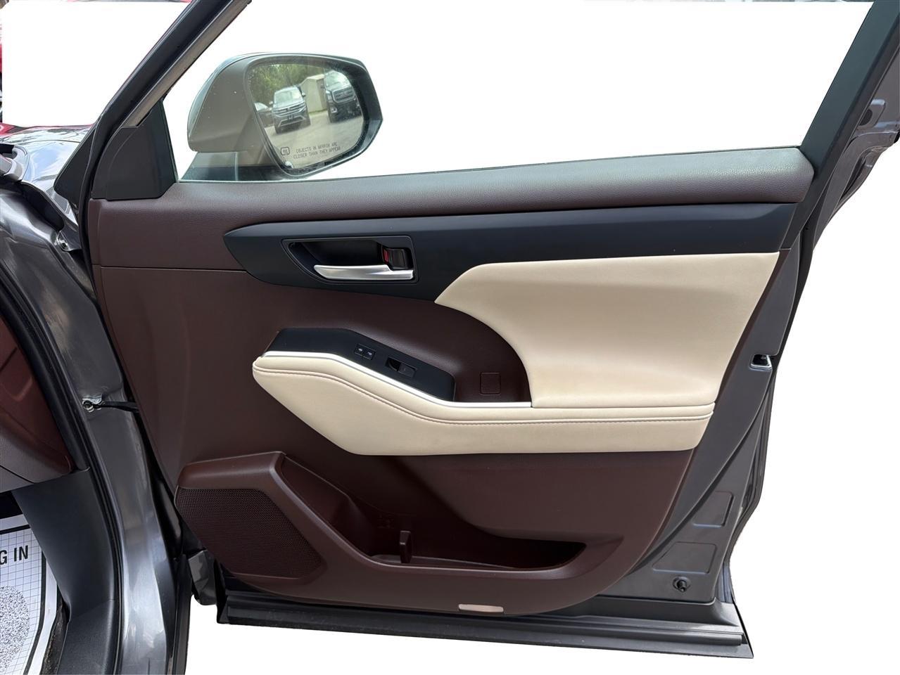 Toyota Highlander Hybrid XLE 2021