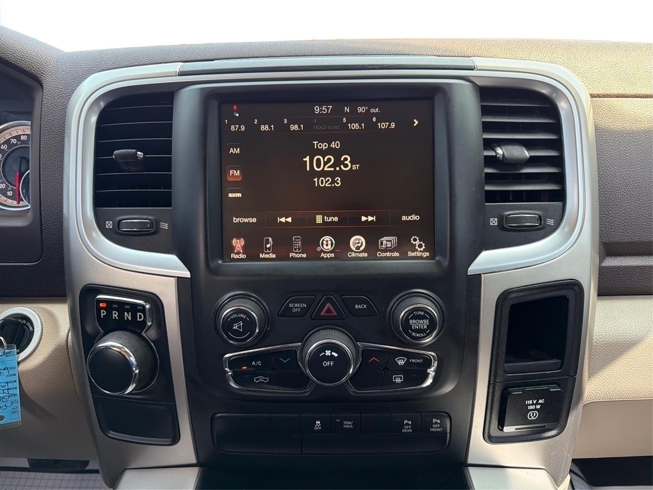 RAM 1500 SLT Crew Cab SWB 2WD 2016