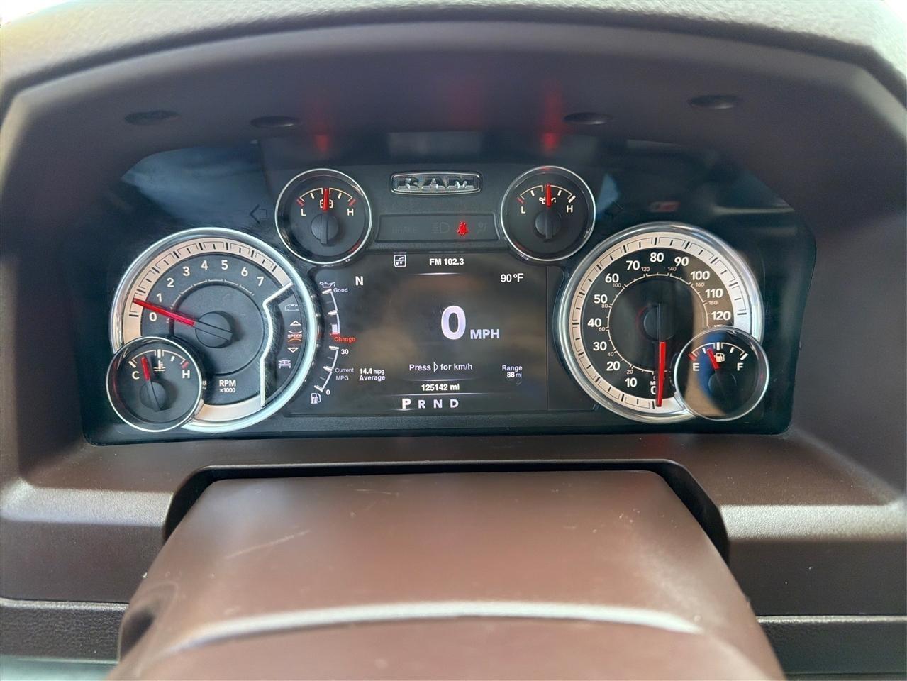 RAM 1500 SLT Crew Cab SWB 2WD 2016