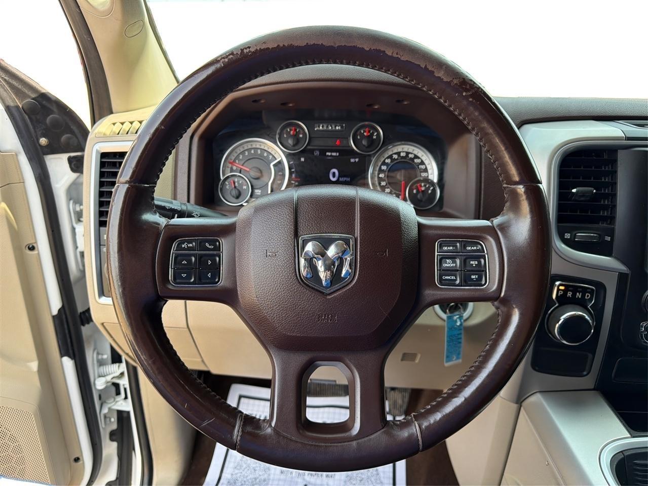 RAM 1500 SLT Crew Cab SWB 2WD 2016