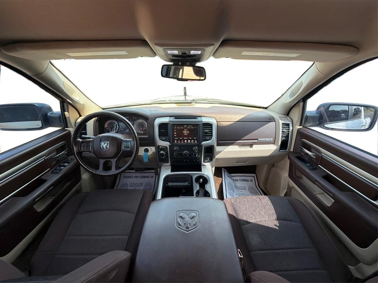 RAM 1500 SLT Crew Cab SWB 2WD 2016