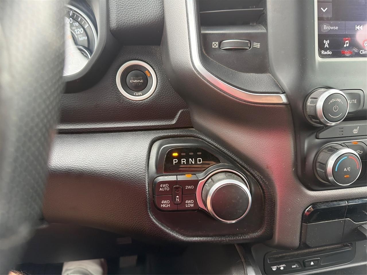 RAM 1500 Big Horn Crew Cab SWB 4WD 2019