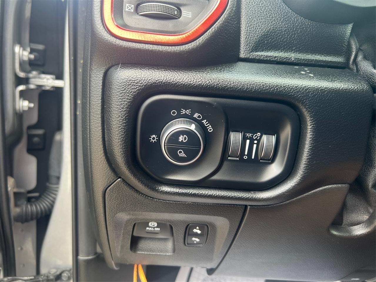 RAM 1500 Rebel Crew Cab SB 4WD 2019