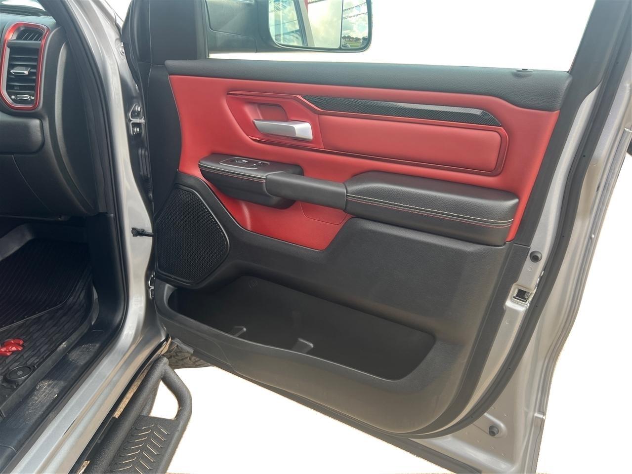 RAM 1500 Rebel Crew Cab SB 4WD 2019