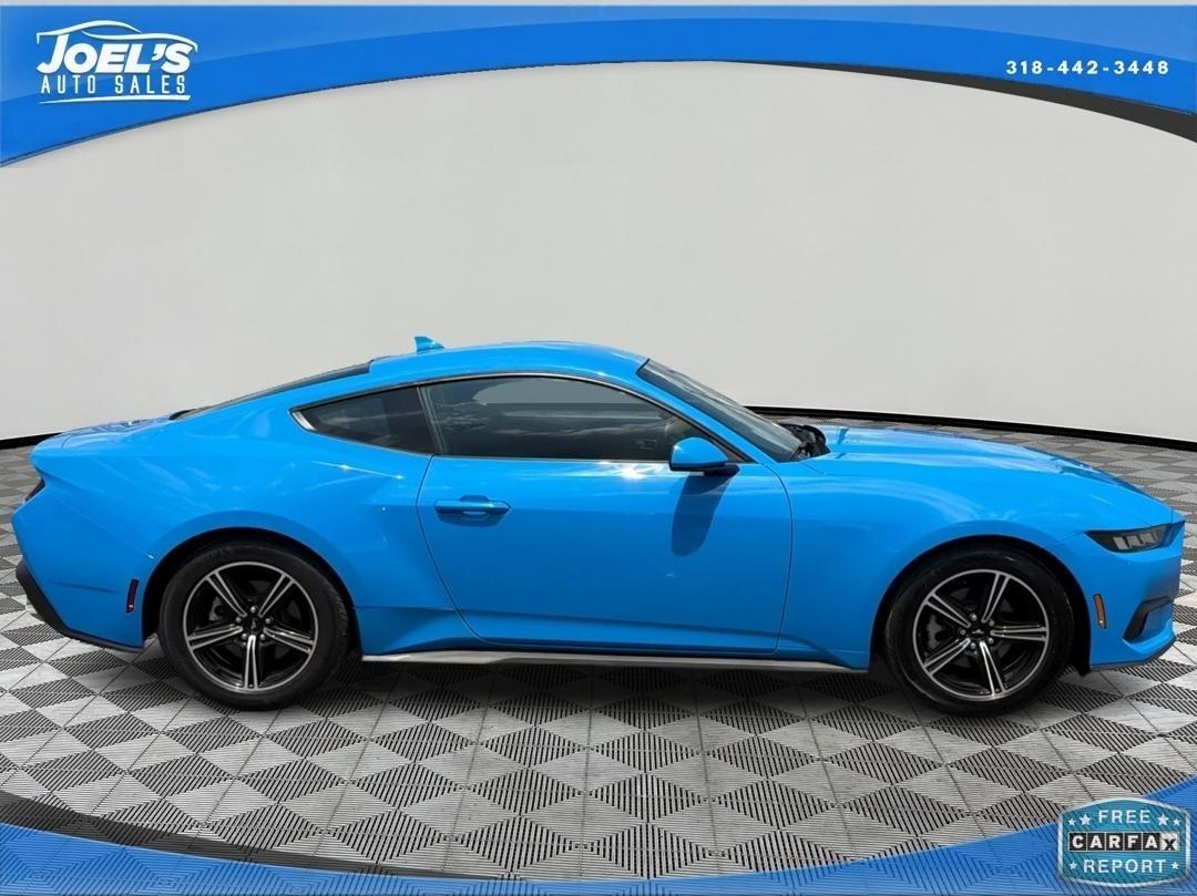 Ford Mustang EcoBoost Coupe 2024