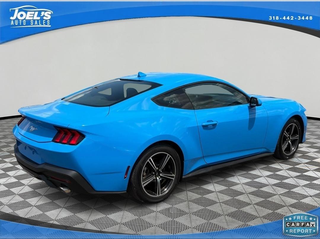 Ford Mustang EcoBoost Coupe 2024