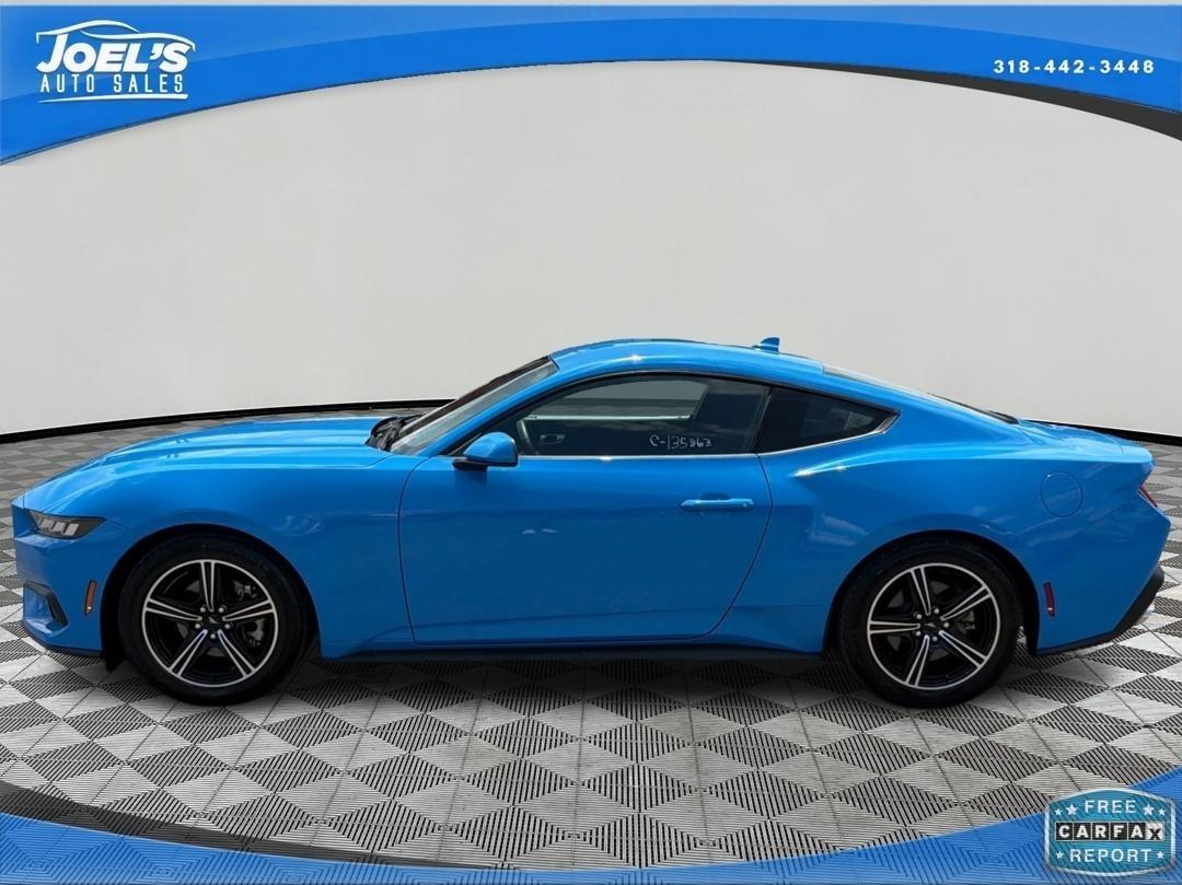 Ford Mustang EcoBoost Coupe 2024