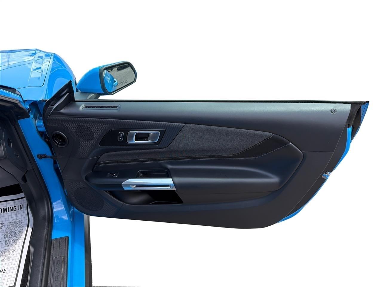 Ford Mustang EcoBoost Coupe 2024