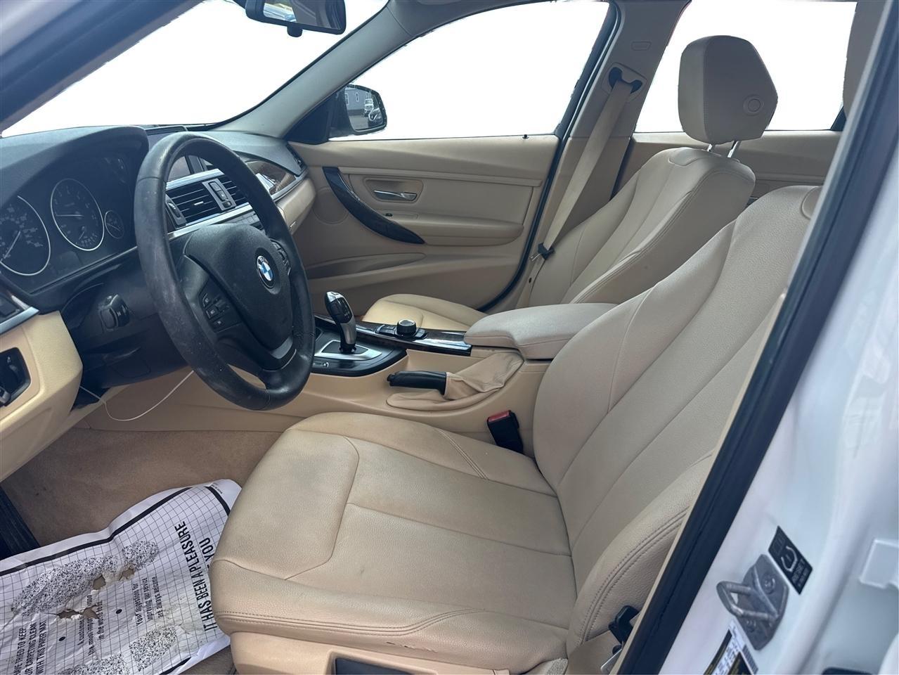 BMW 3-Series 320i Sedan 2015