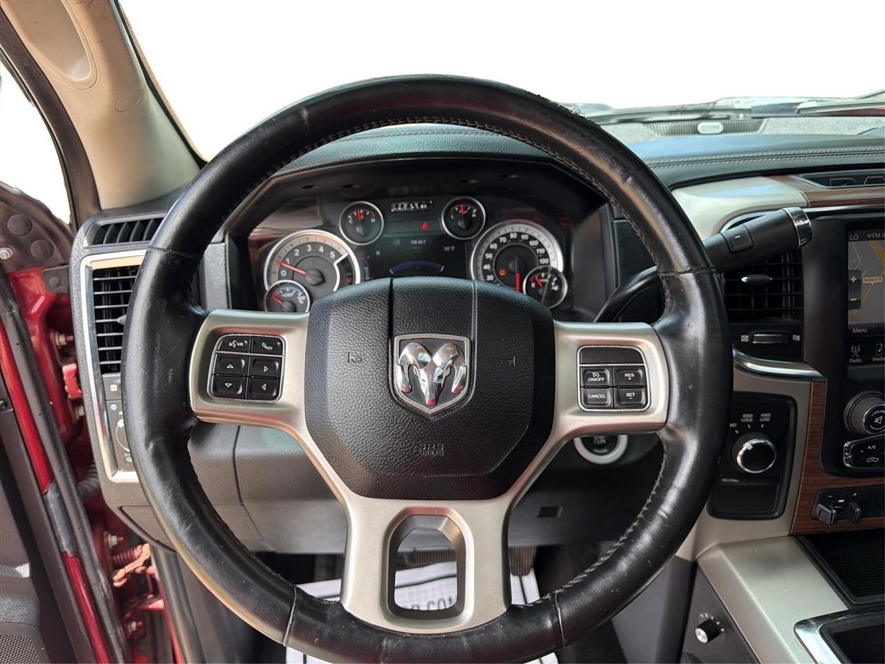 RAM 2500 Laramie Crew Cab SWB 4WD 2015