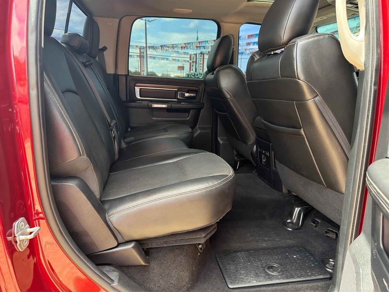 RAM 2500 Laramie Crew Cab SWB 4WD 2015