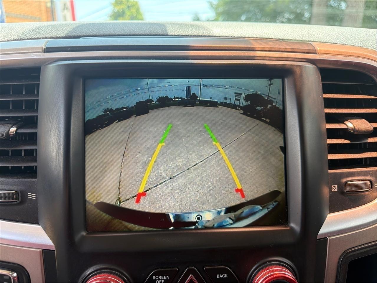 RAM 1500 SLT Crew Cab SWB 2WD 2015