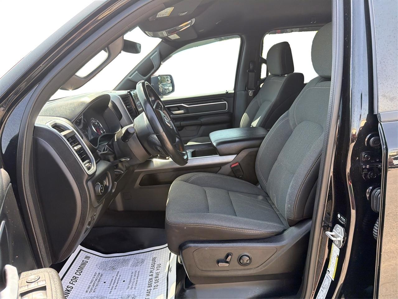 RAM 1500 Big Horn Crew Cab SWB 2WD 2023