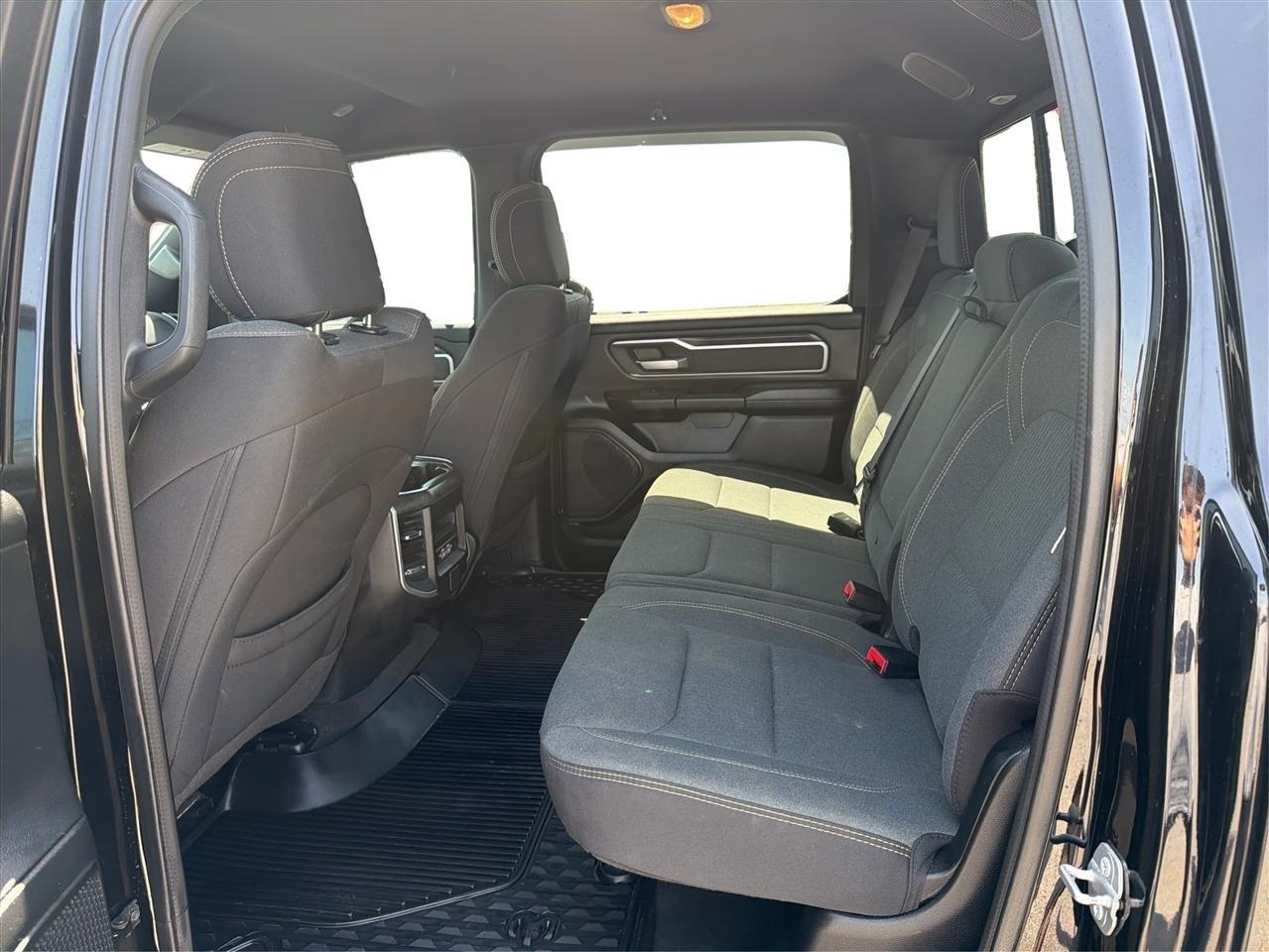 RAM 1500 Big Horn Crew Cab SWB 2WD 2023