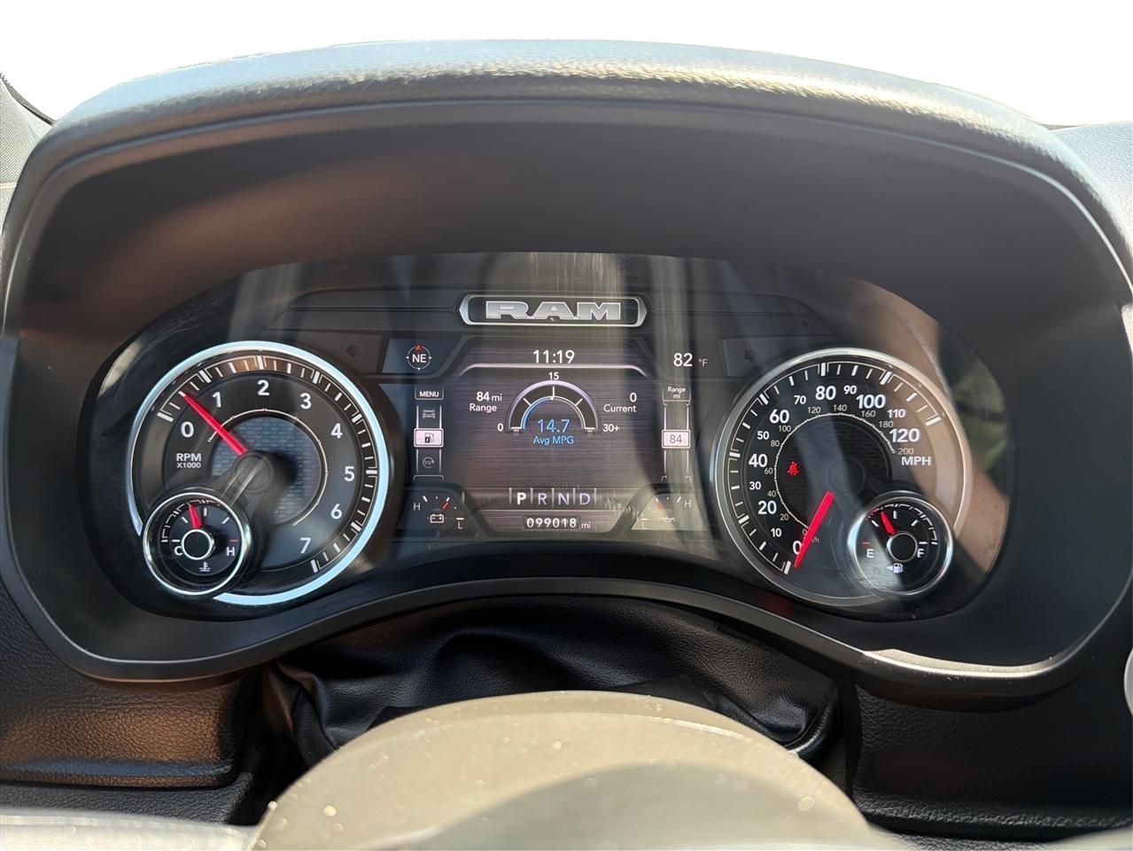 RAM 1500 Big Horn Crew Cab SWB 2WD 2023