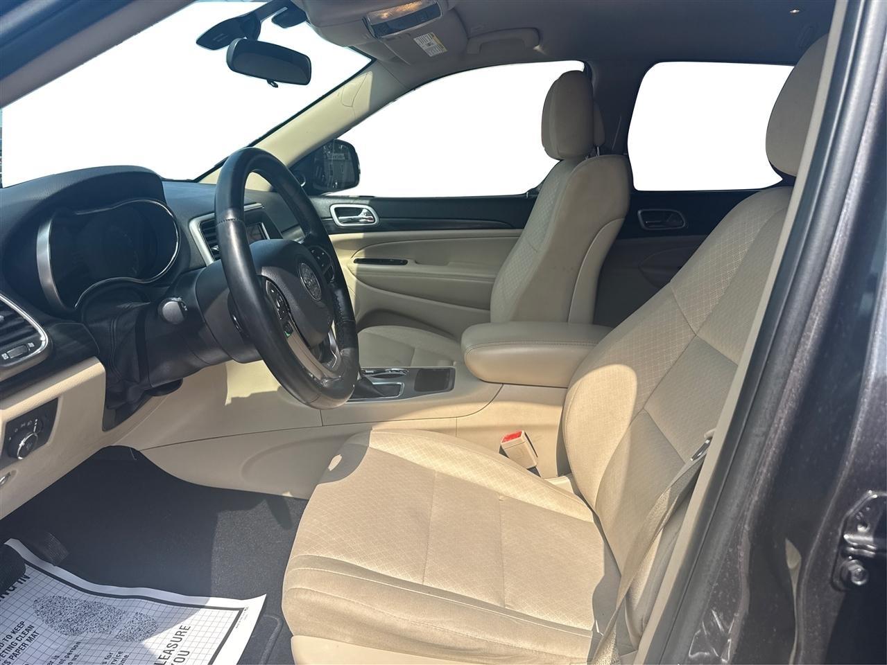 Jeep Grand Cherokee Laredo 4WD 2020