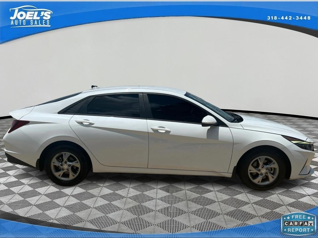 Hyundai Elantra SE 2022