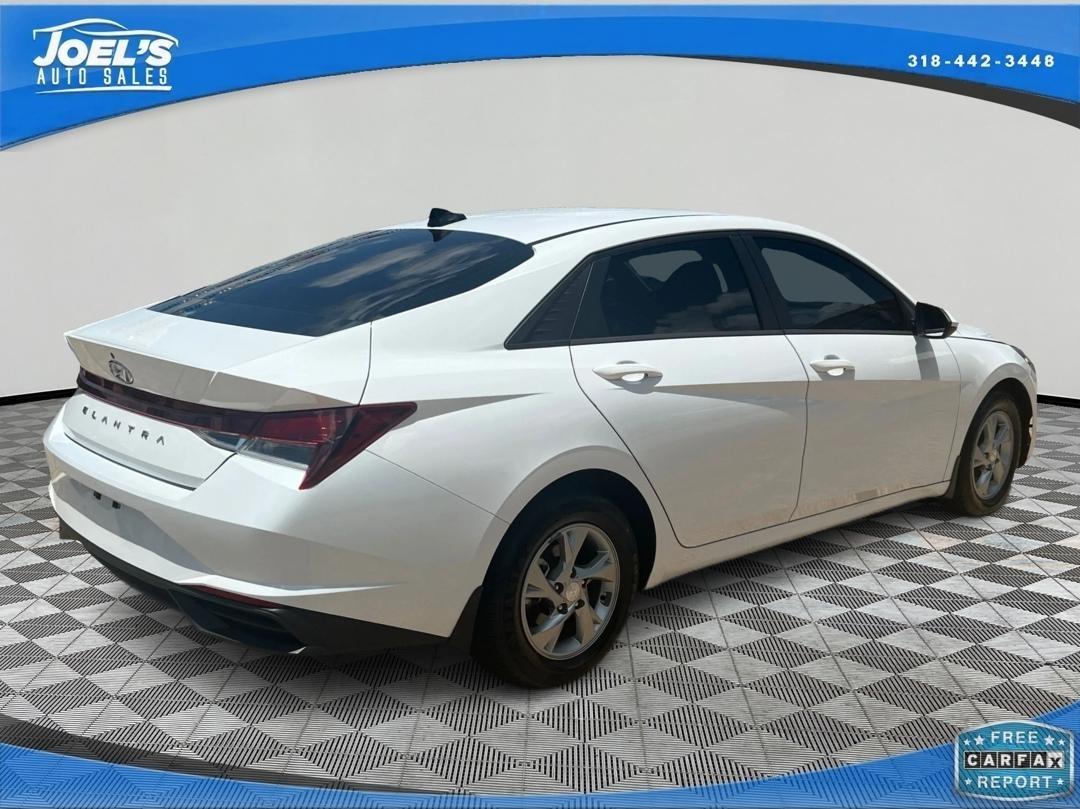 Hyundai Elantra SE 2022