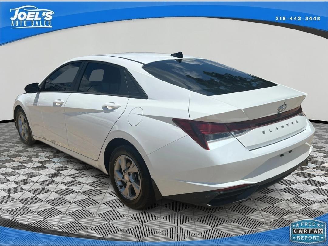 Hyundai Elantra SE 2022