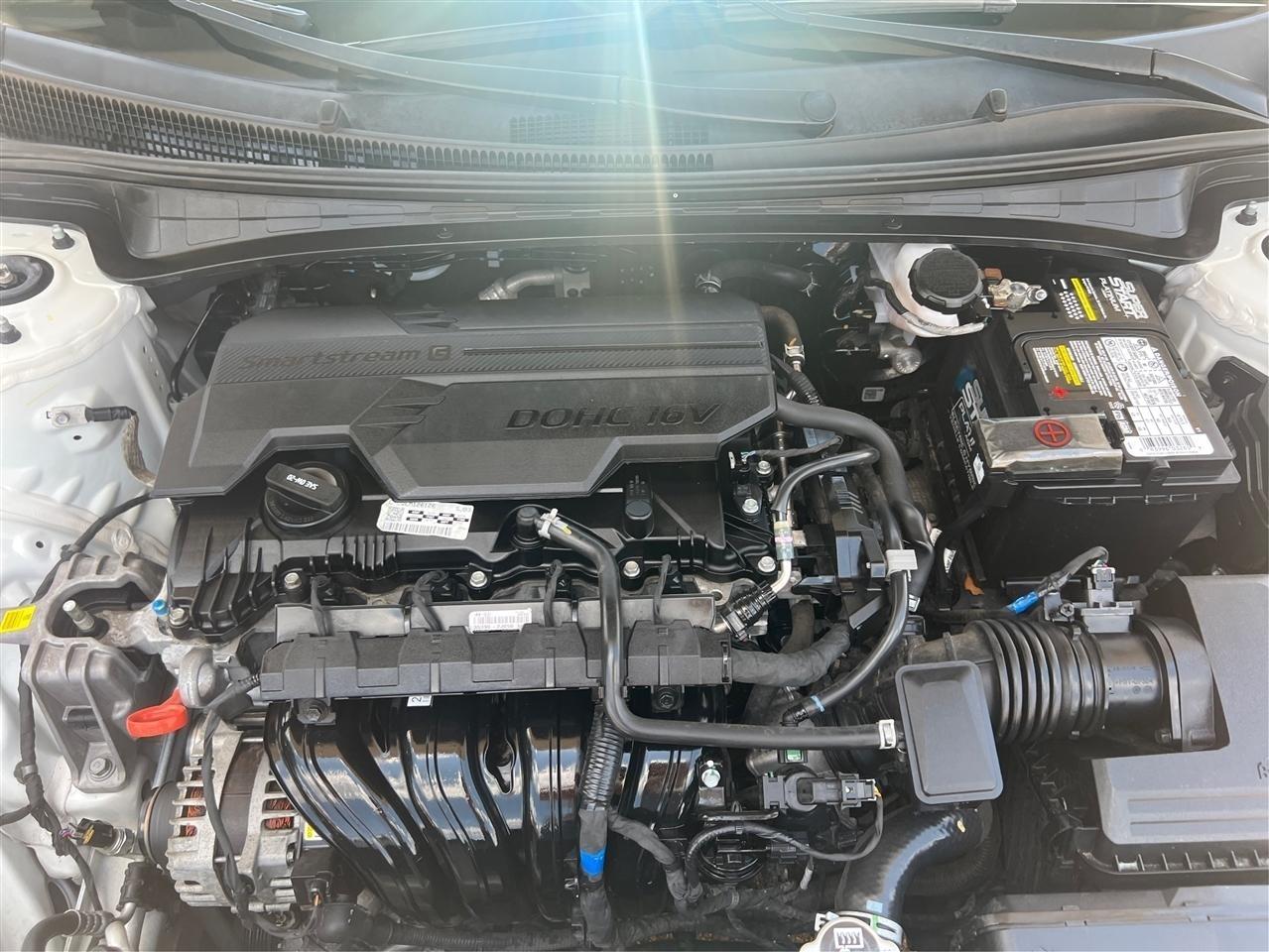 Hyundai Elantra SE 2022