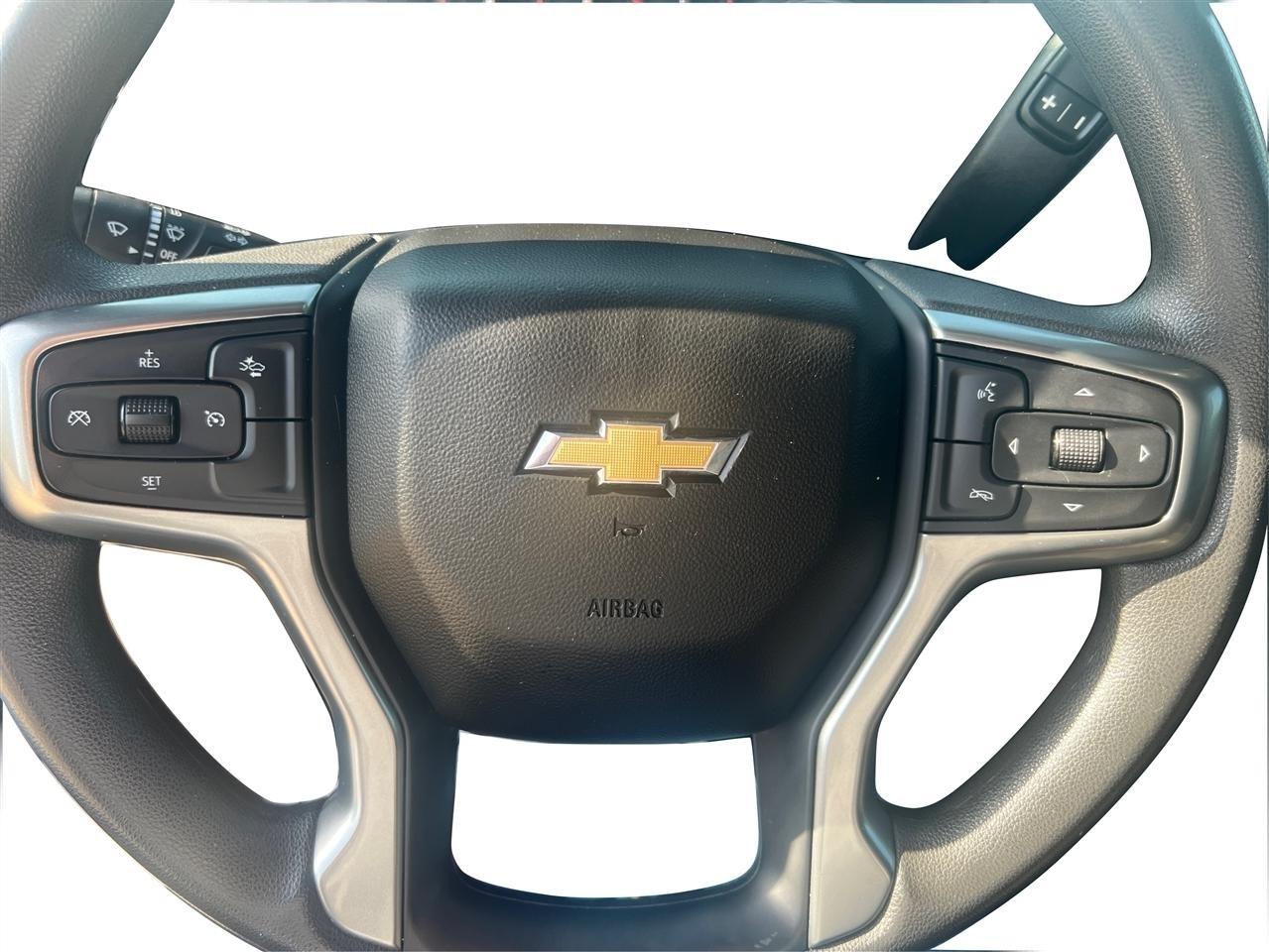 Chevrolet Silverado 2500HD Custom Crew Cab Long Box 4WD 2023