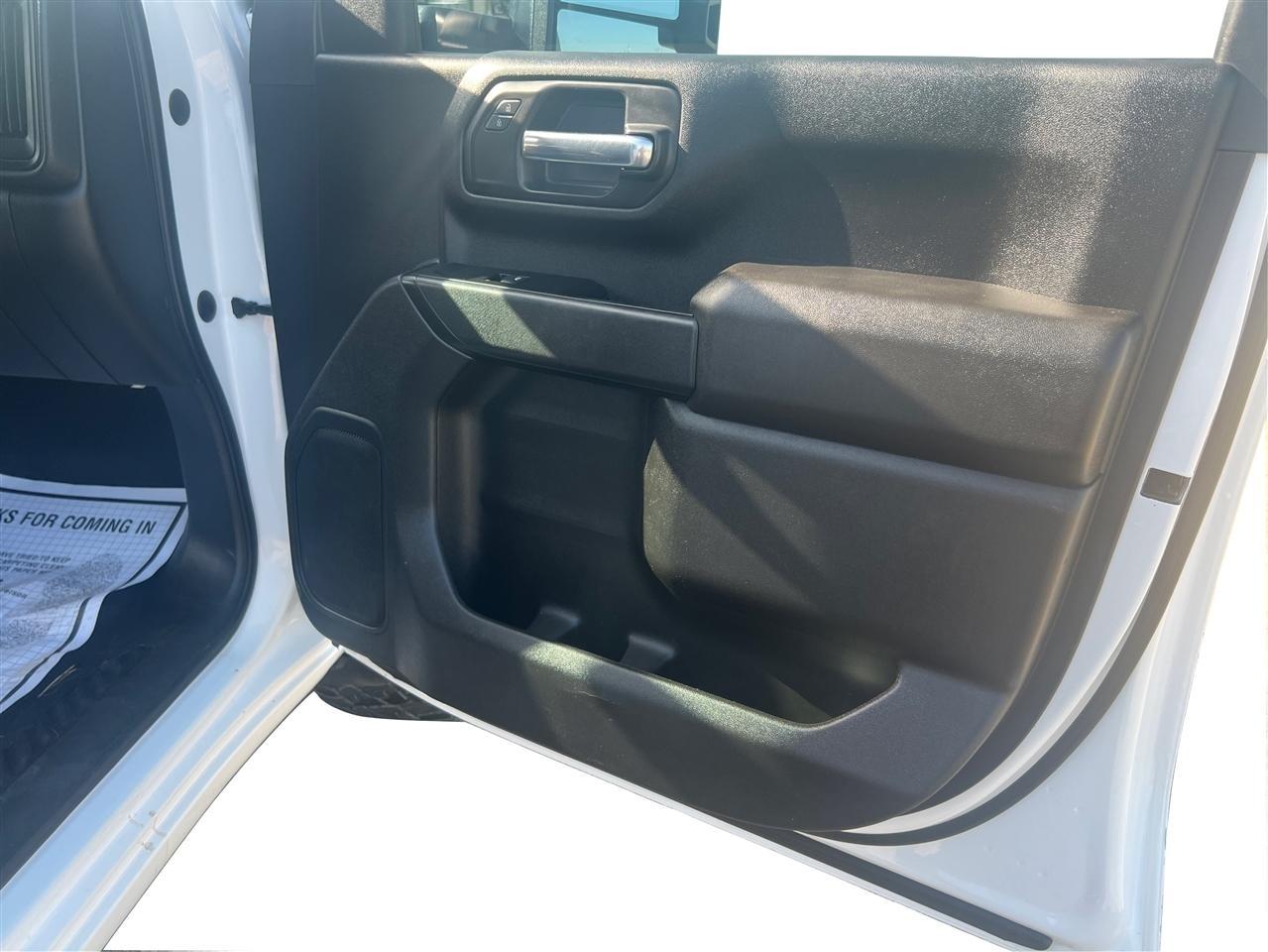 Chevrolet Silverado 2500HD Custom Crew Cab Long Box 4WD 2023