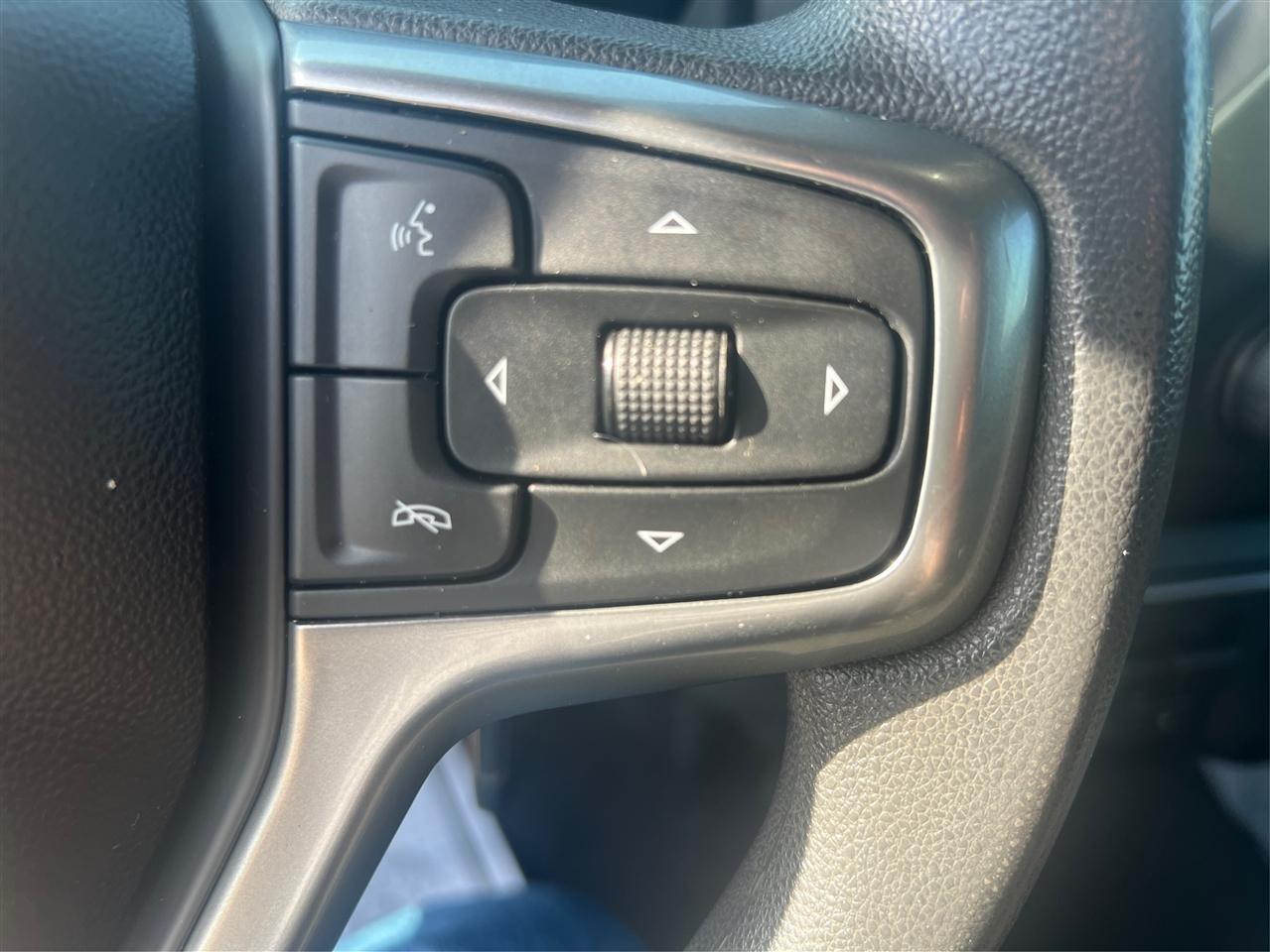 Chevrolet Silverado 2500HD Custom Crew Cab Long Box 4WD 2023