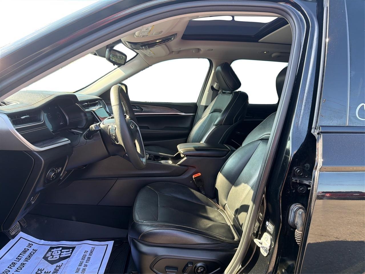 Jeep Grand Cherokee Limited 4WD 2023